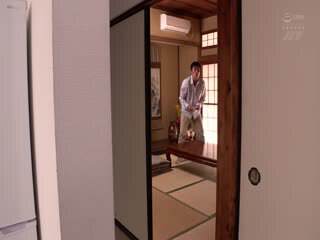 《空屋翻新現場,妻子被鄉下壯漢巨根激烈入侵… 長瀬麻美 NGOD-283》